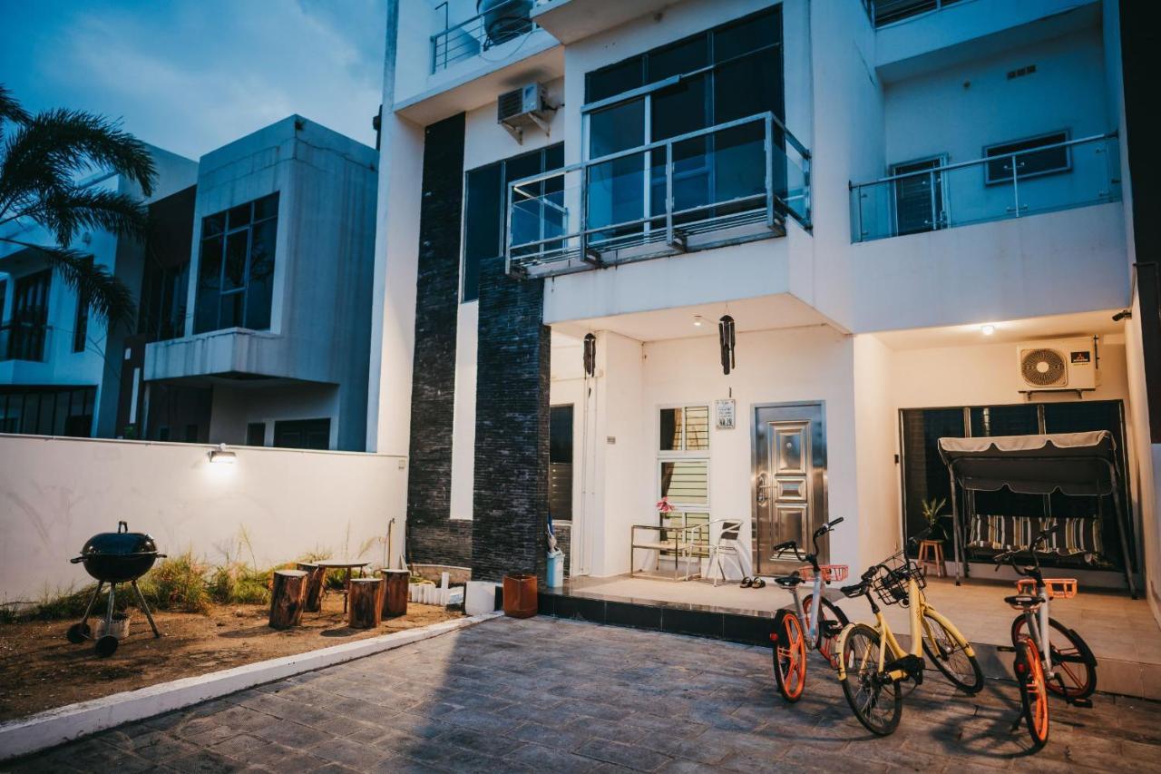 Entire Villa , Free Pickup n Drop Transport Batam Esterno foto