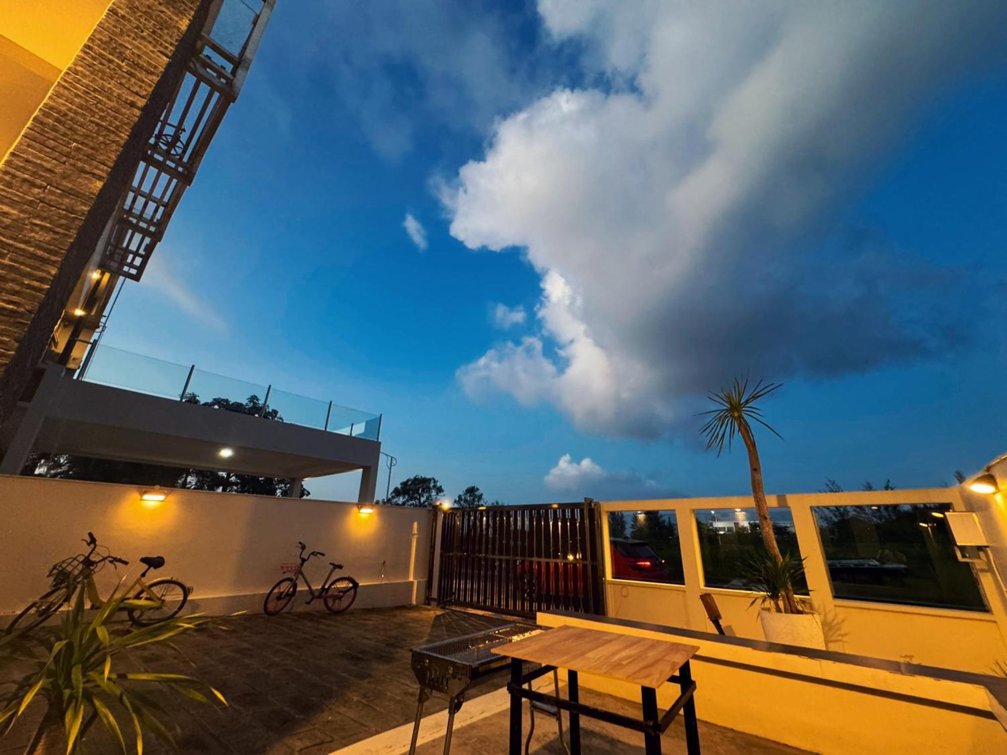 Entire Villa , Free Pickup n Drop Transport Batam Esterno foto