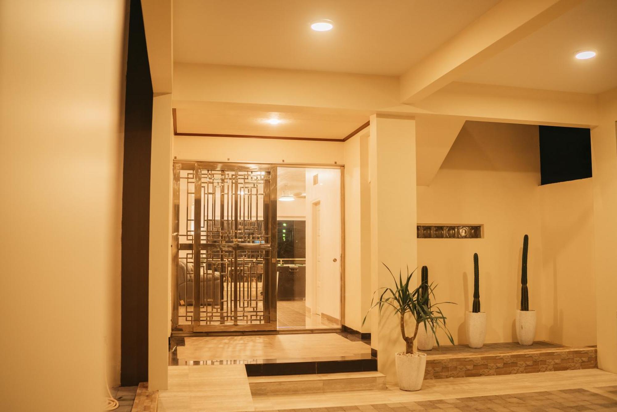Entire Villa , Free Pickup n Drop Transport Batam Esterno foto