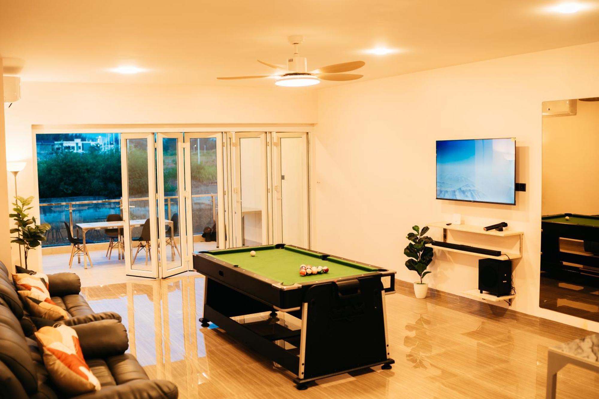 Entire Villa , Free Pickup n Drop Transport Batam Esterno foto